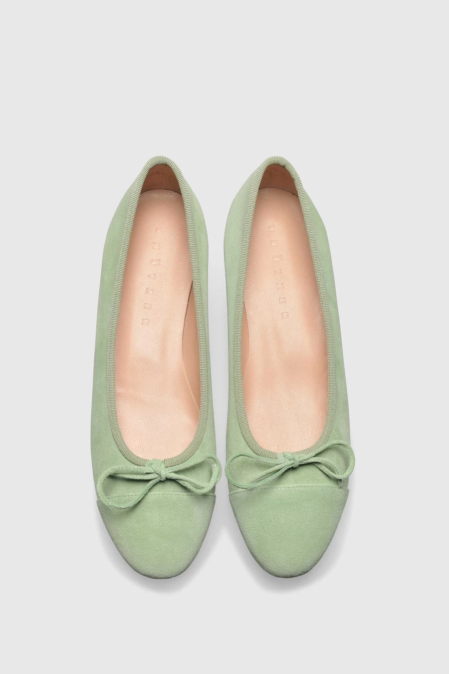 Unützer Women's Ballerina 963 Mint Velour Flats in Grün